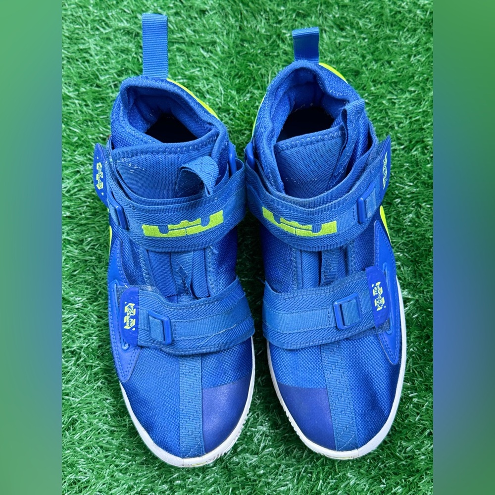 Nike Air Lebron Soldier XIII Shoes Royal Blue Volt Green AR7585-400 Youth Sz 6.5